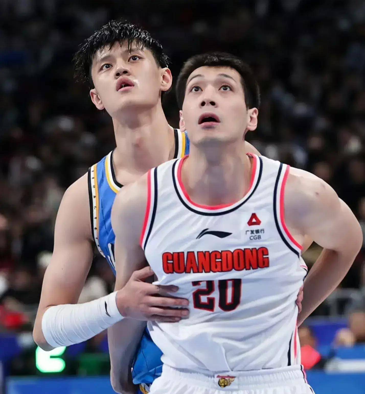 kaiyun-包含转折点！罗马止住颓势；CBA常规赛窗口期攻防权衡；压力陡增；轮换策略成焦点的词条