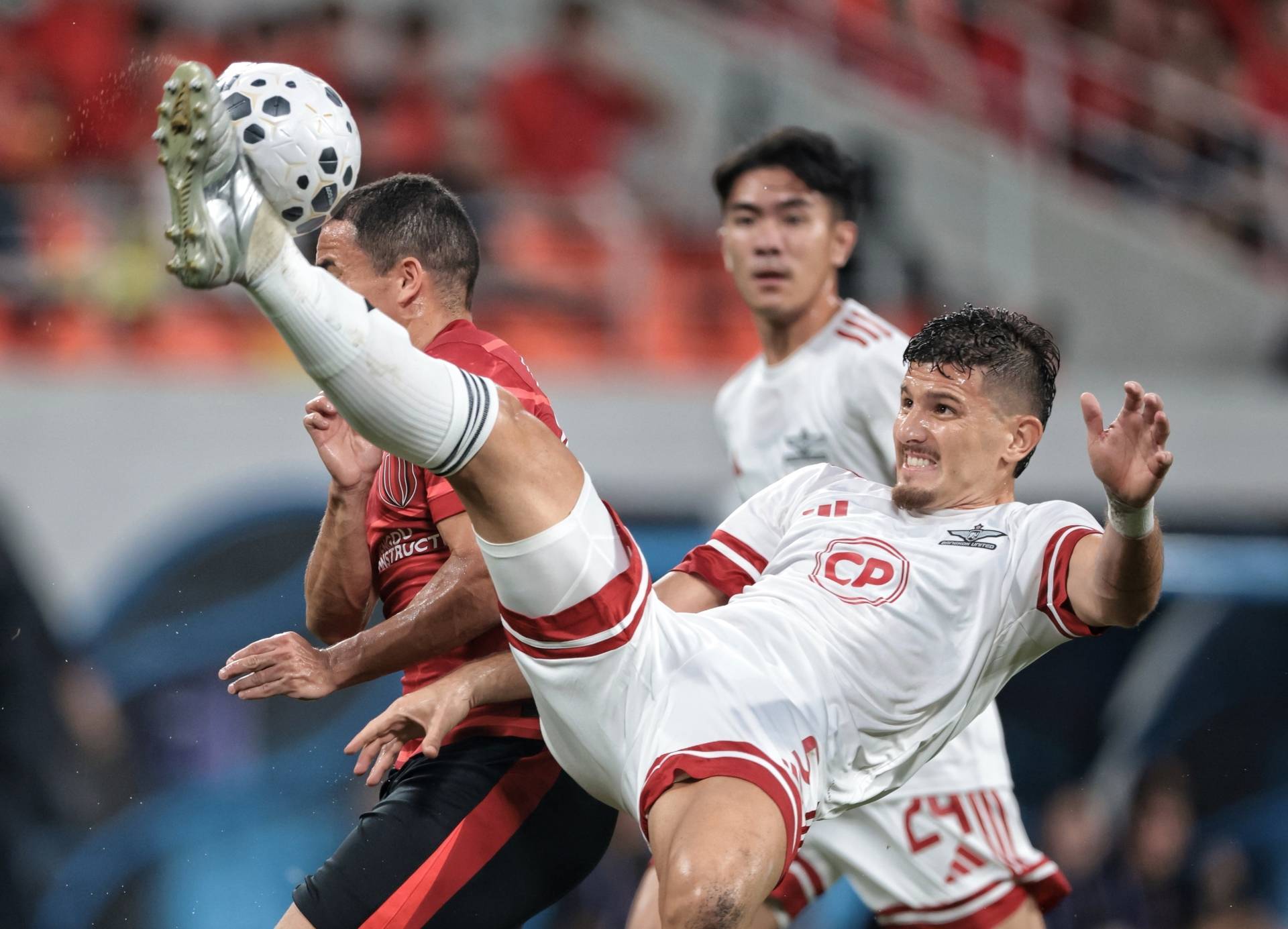 关于转会期成都蓉城备战意甲，远射贴柱细节曝光，震撼外界，训练强度明显提升的信息