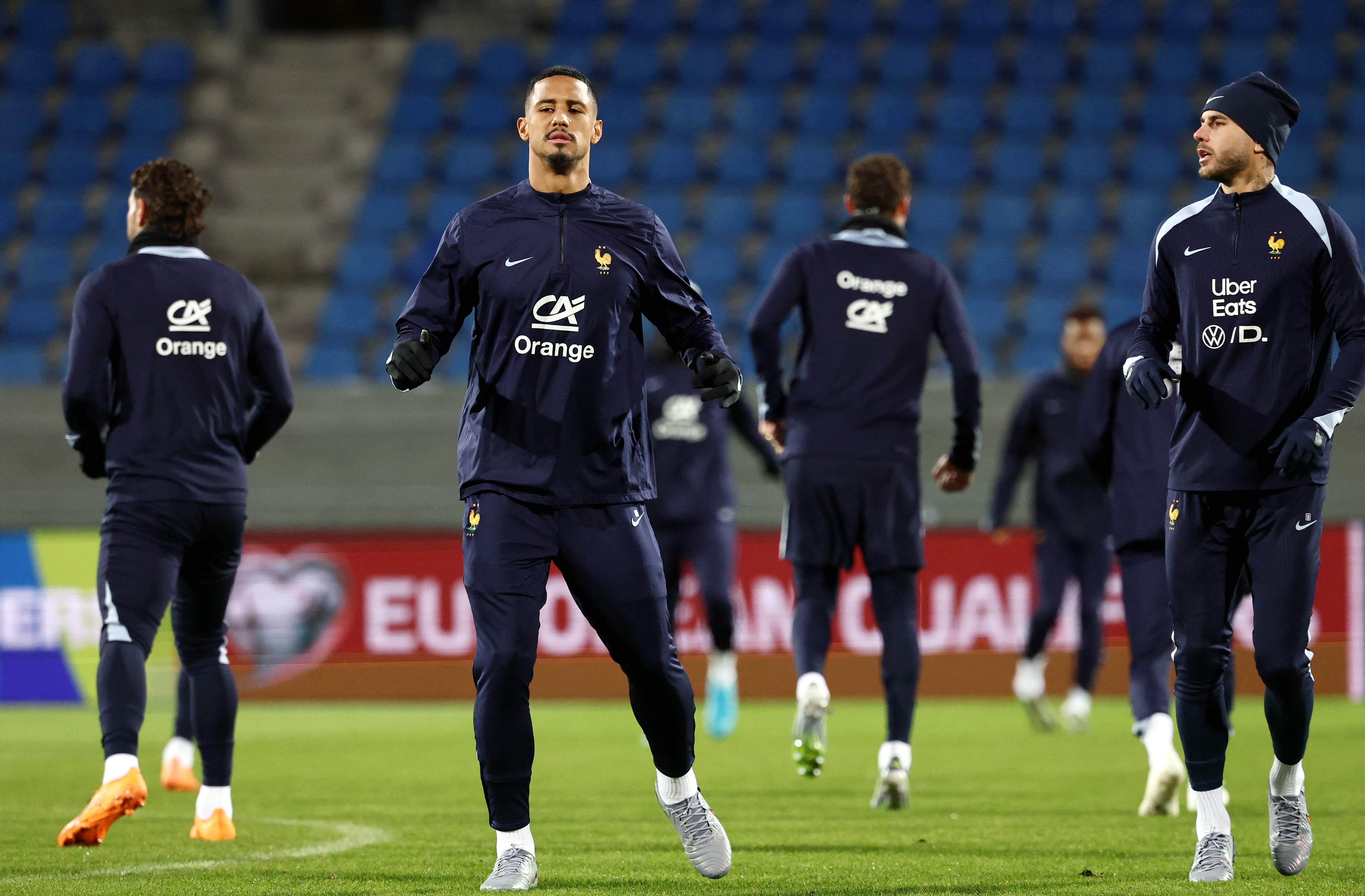 开云官网-北京国安训练开放日，国际比赛日迎来里程碑引欢呼，法国杯在即，训练强度明显提升的简单介绍