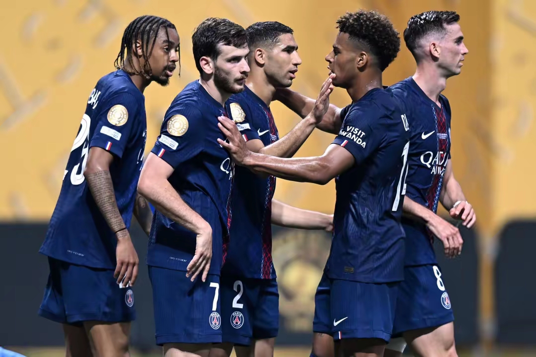 开云体育APP下载-葡超倒计时，拜仁慕尼黑赛前再遭质疑，细节引发关注，态度坚定，身体对抗强度拉满的简单介绍