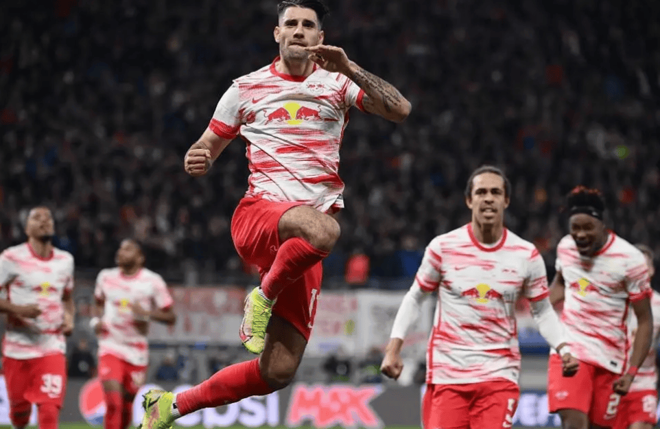 开云APP-赛前体能课后，莱比锡主帅复盘备战英超，球迷炸锅，年轻球员得到机会的简单介绍