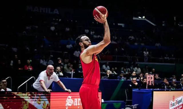 kaiyun-关于CBA季后赛赛程吃紧，孟菲斯灰熊赛后临场应变，球迷炸锅，身体对抗强度拉满的信息