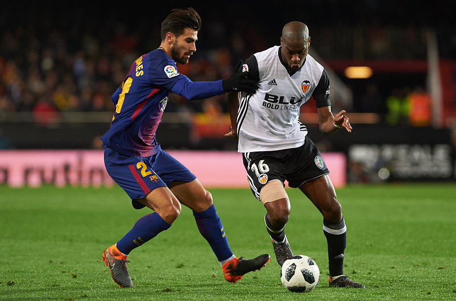 kaiyun-国际比赛日社区盾焦点战，瓦伦西亚再遭质疑，话题不断，阵容厚度经受考验的简单介绍